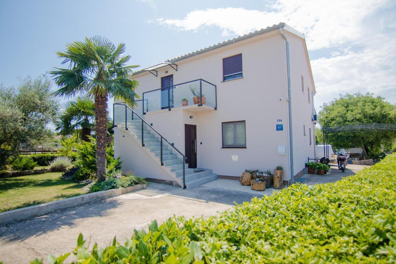 Apartments Aki Malinska Ngoại thất bức ảnh