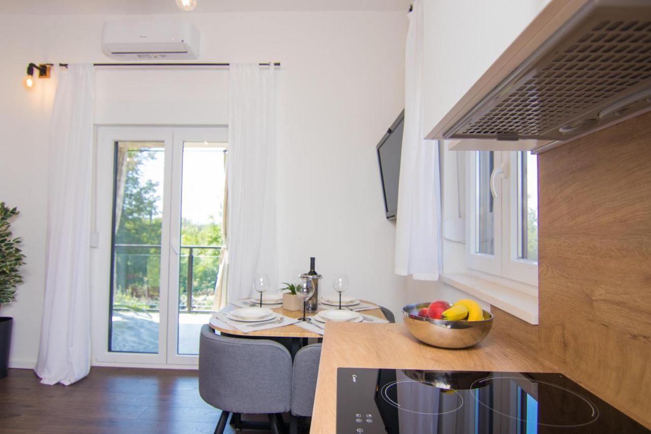 Apartments Aki Malinska Ngoại thất bức ảnh