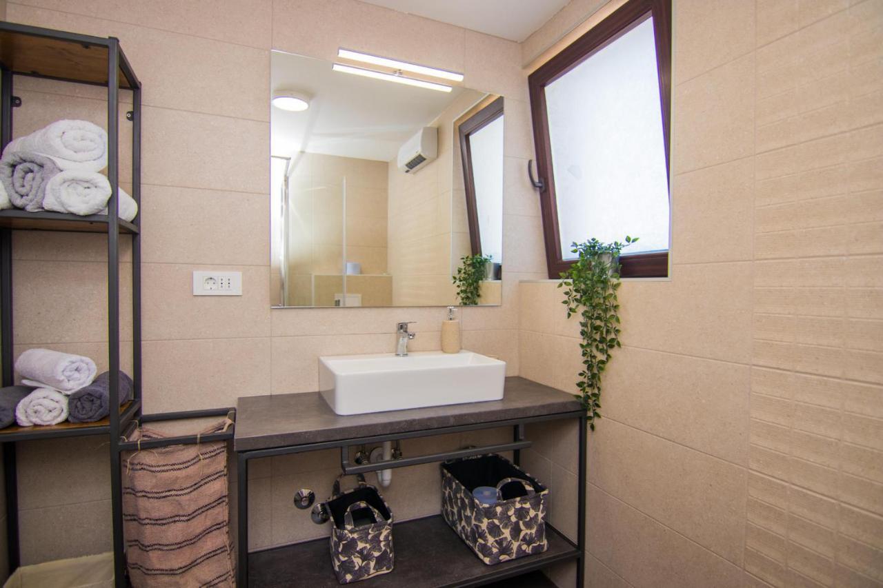 Apartments Aki Malinska Ngoại thất bức ảnh