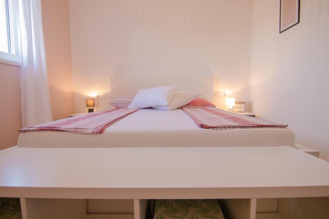 Apartments Aki Malinska Ngoại thất bức ảnh